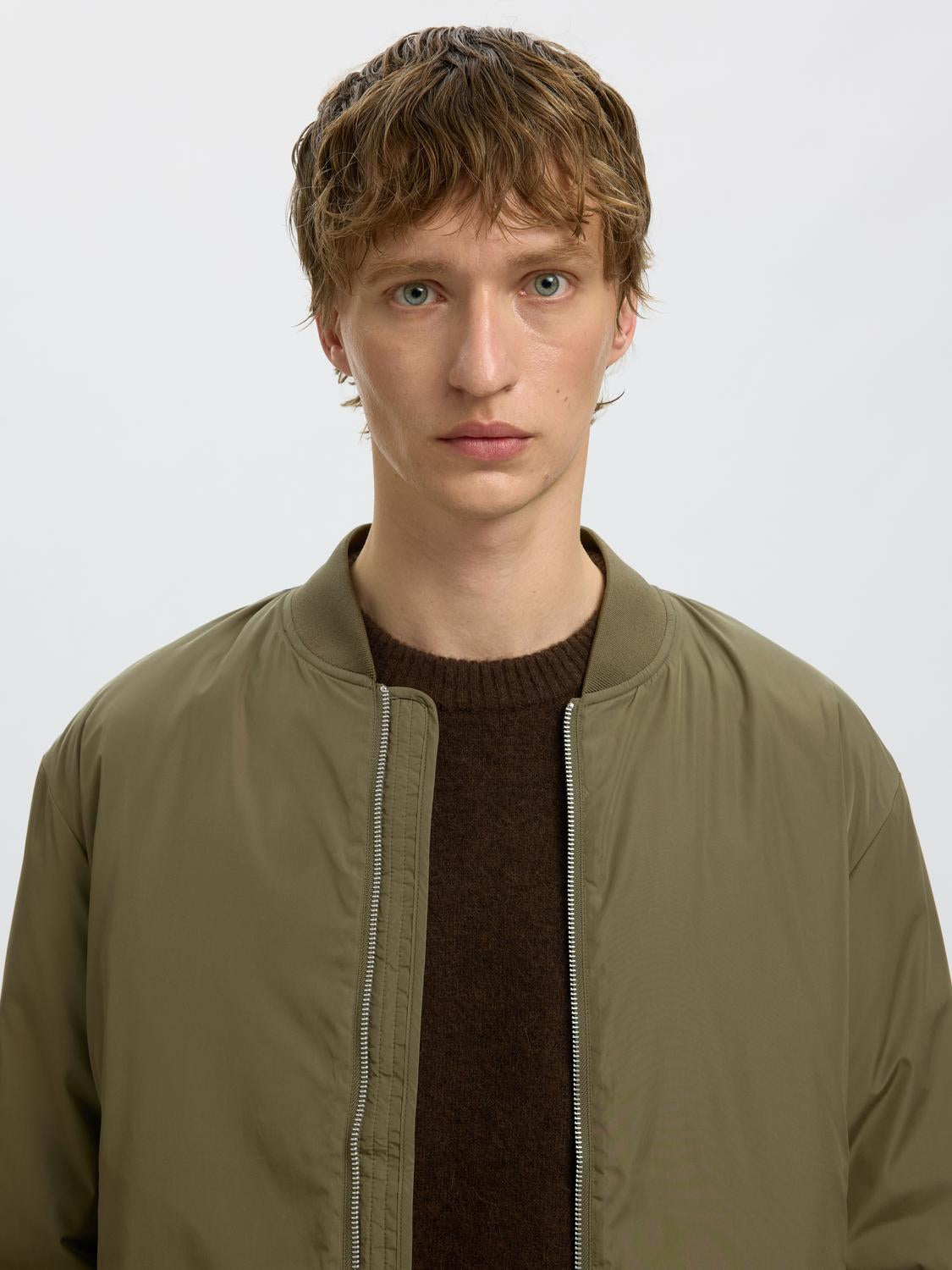 model_shot-detail
